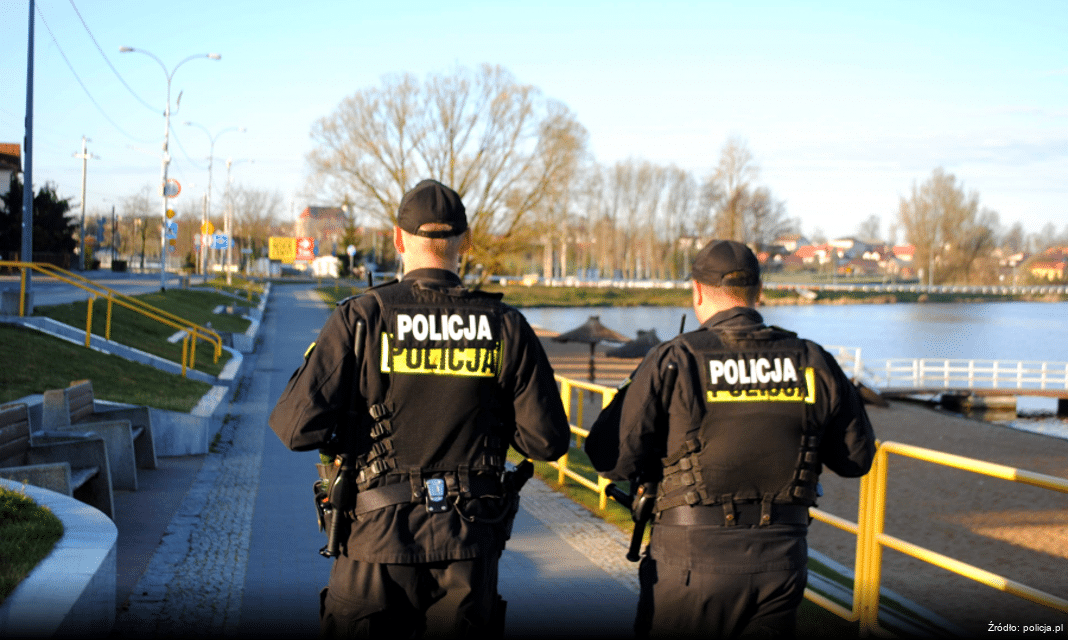 Przygotowania do Wszystkich Świętych w Słupsku: Działania Policji i Zmiany w Ruchu Drogowym